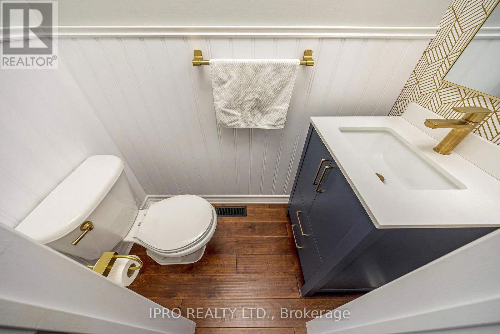 11 HARDING STREET Image 15