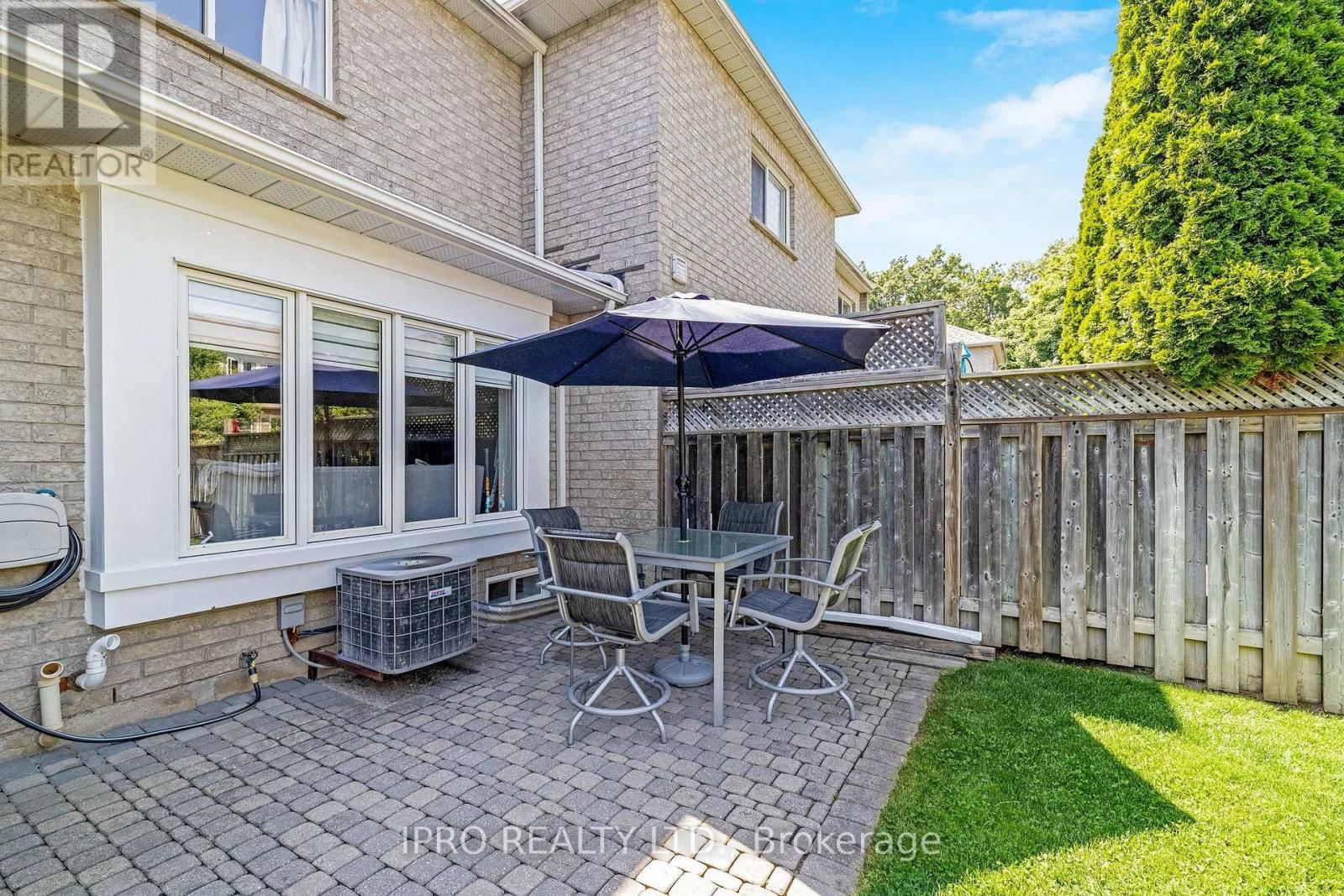 11 HARDING STREET Image 34