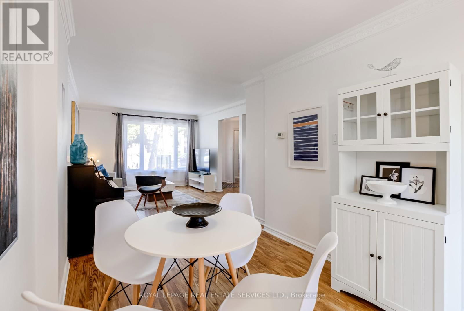 34 SKYLARK ROAD Image 12