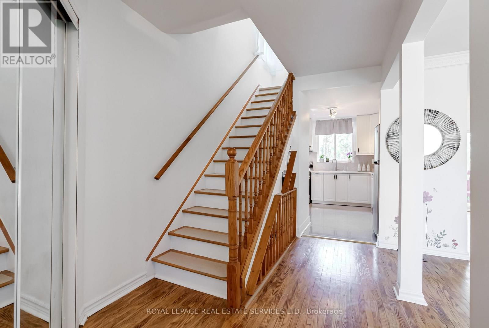 34 SKYLARK ROAD Image 18