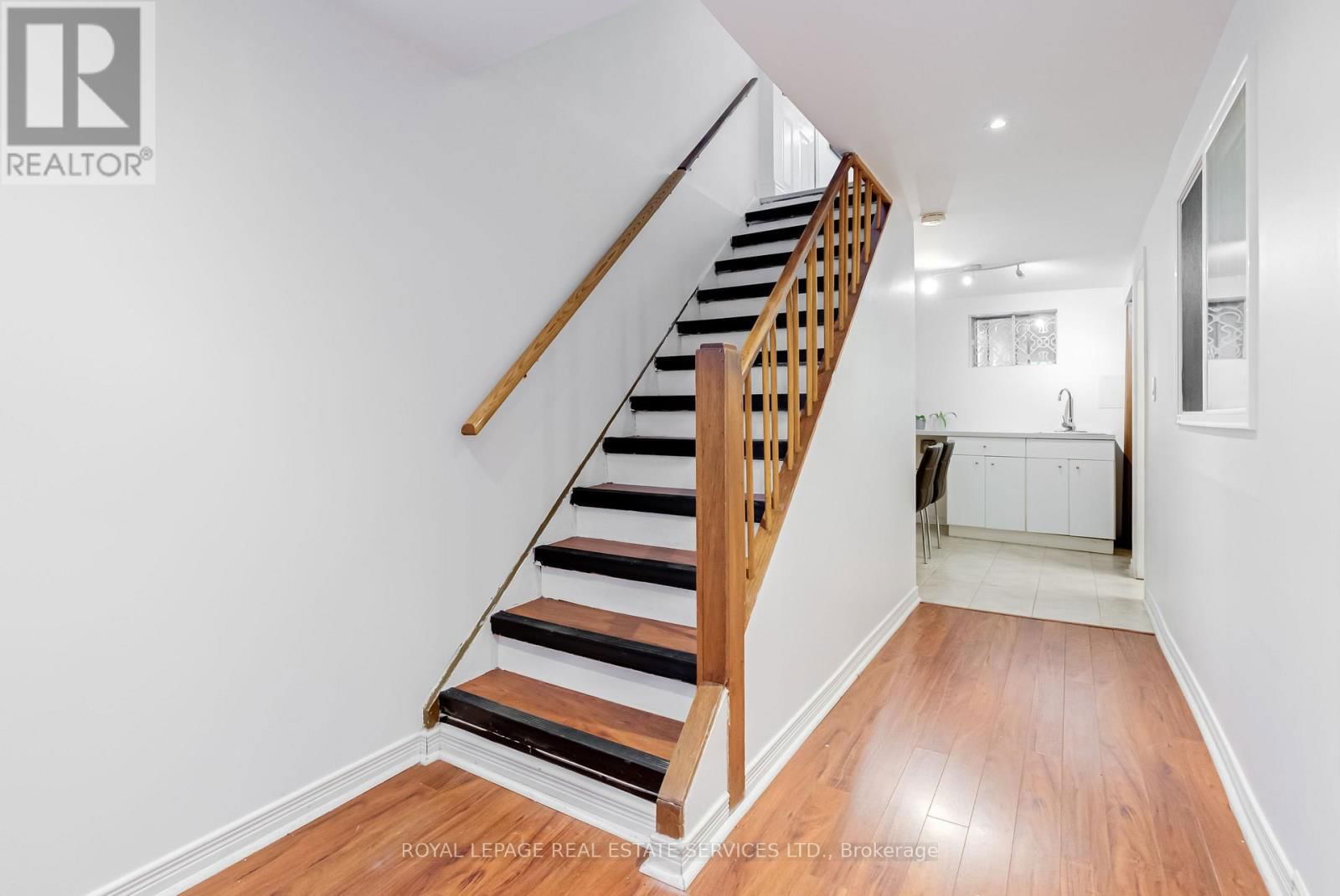 34 SKYLARK ROAD Image 26