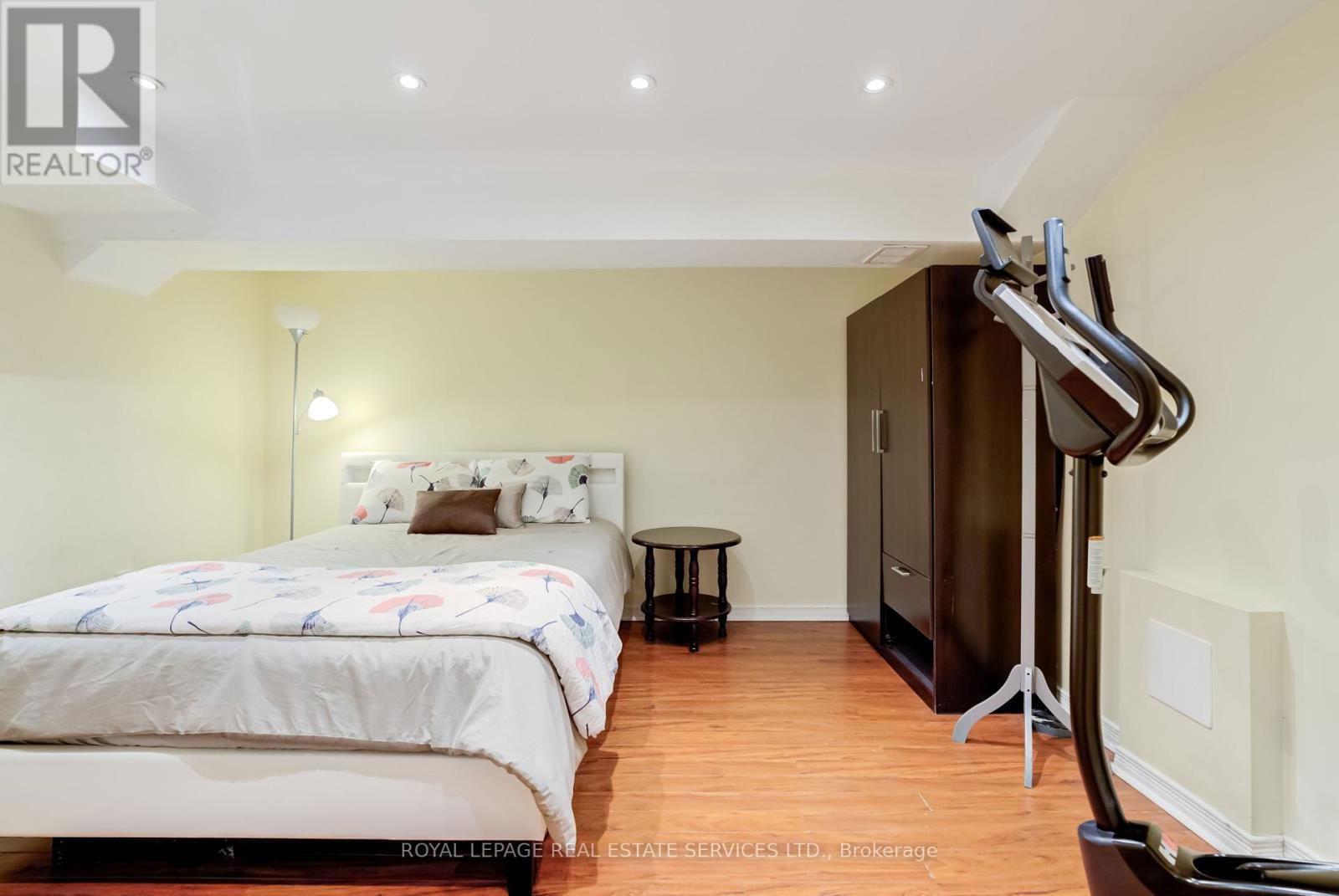 34 SKYLARK ROAD Image 27