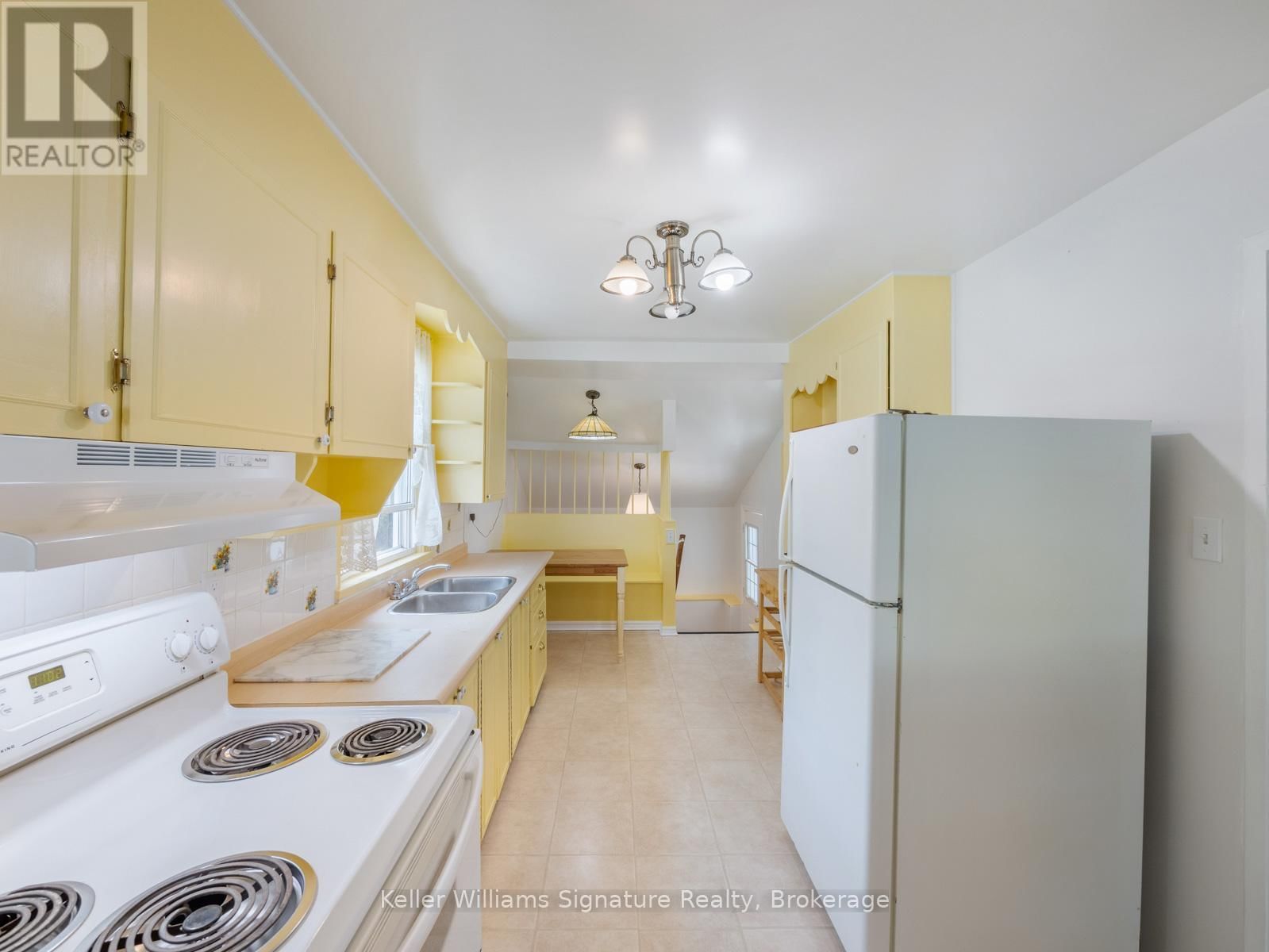 3138 MERRITT AVENUE Image 11