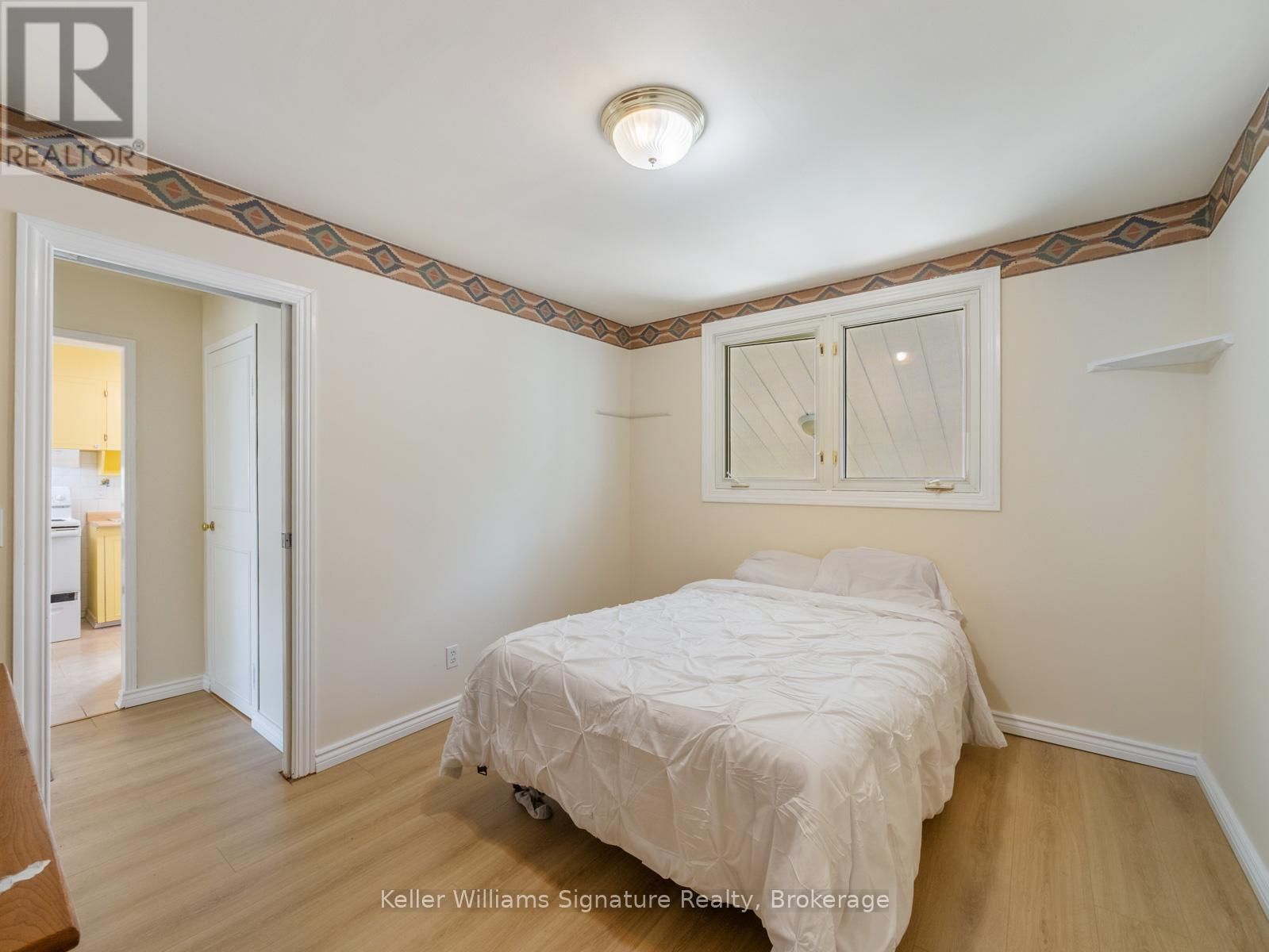 3138 MERRITT AVENUE Image 17