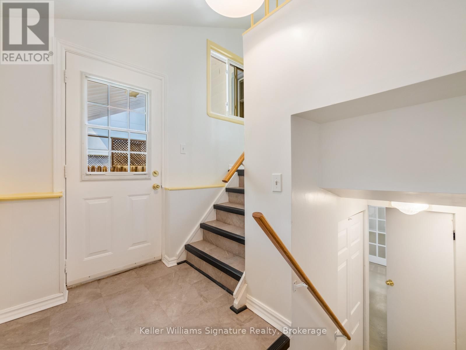 3138 MERRITT AVENUE Image 25