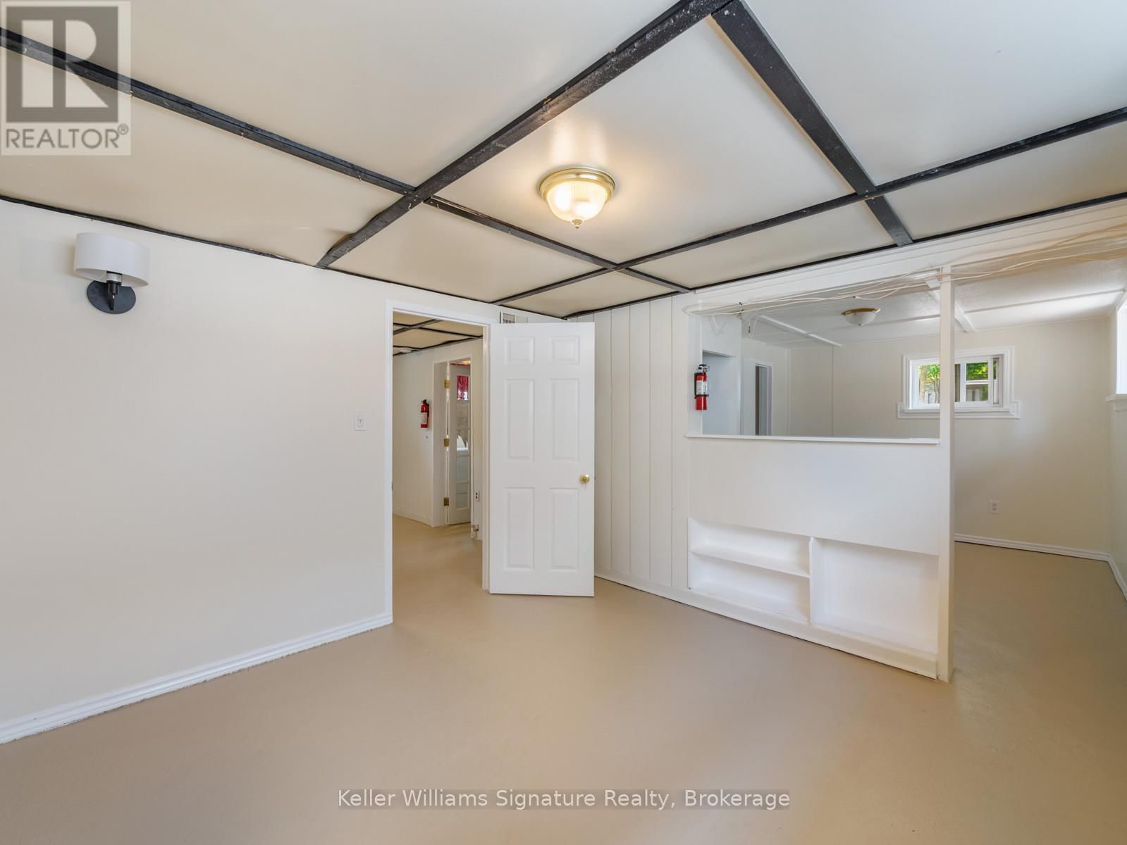 3138 MERRITT AVENUE Image 30