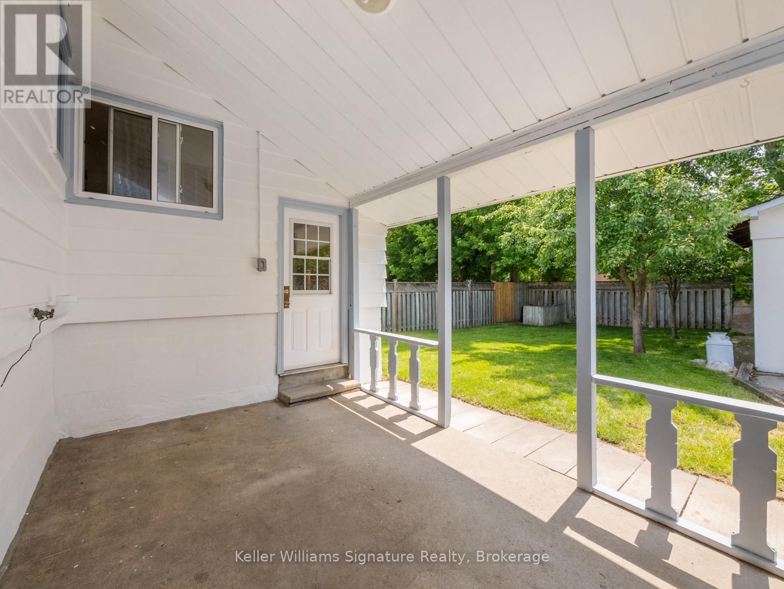 3138 MERRITT AVENUE Image 33