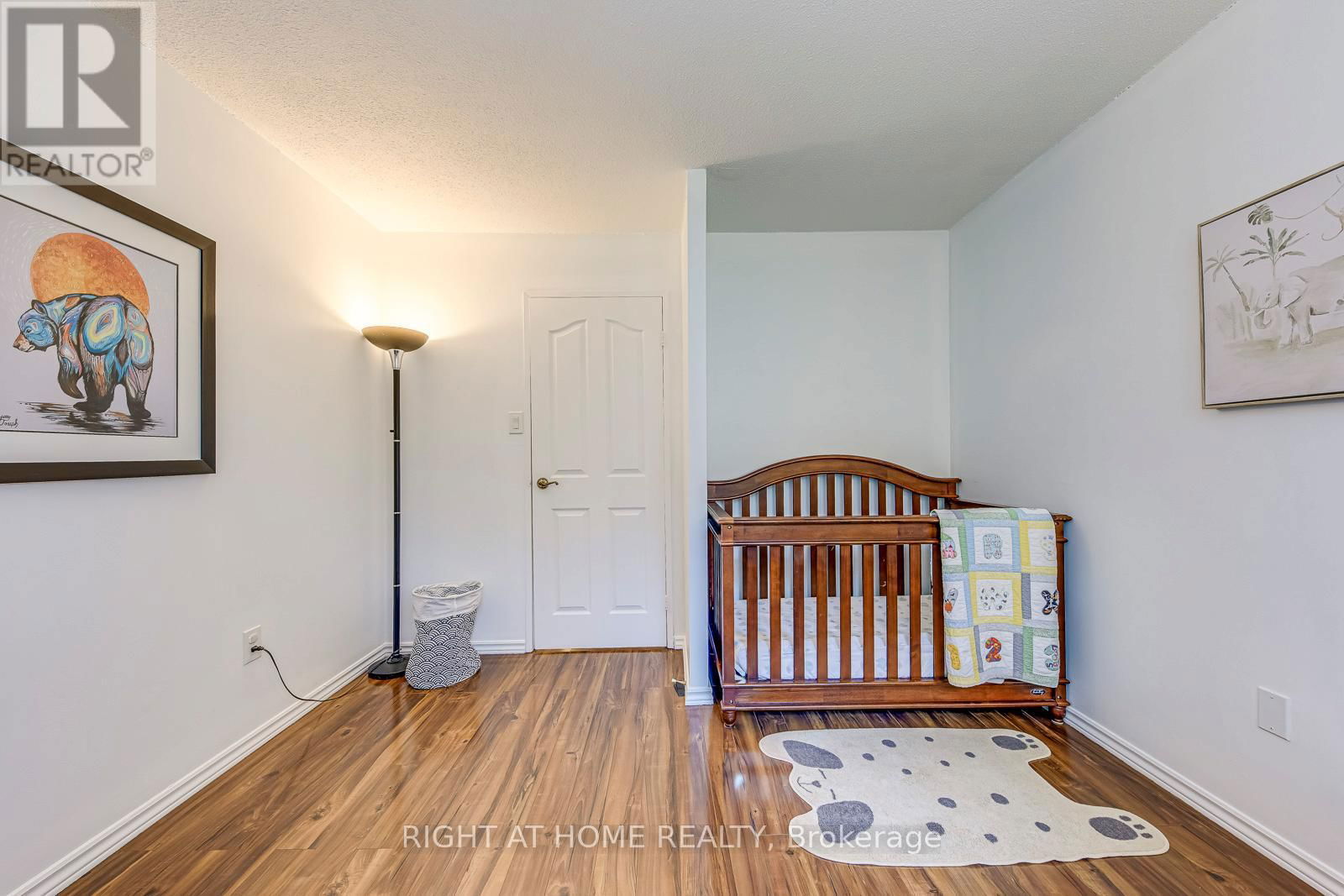 133 - 1058 FALGARWOOD DRIVE Image 18