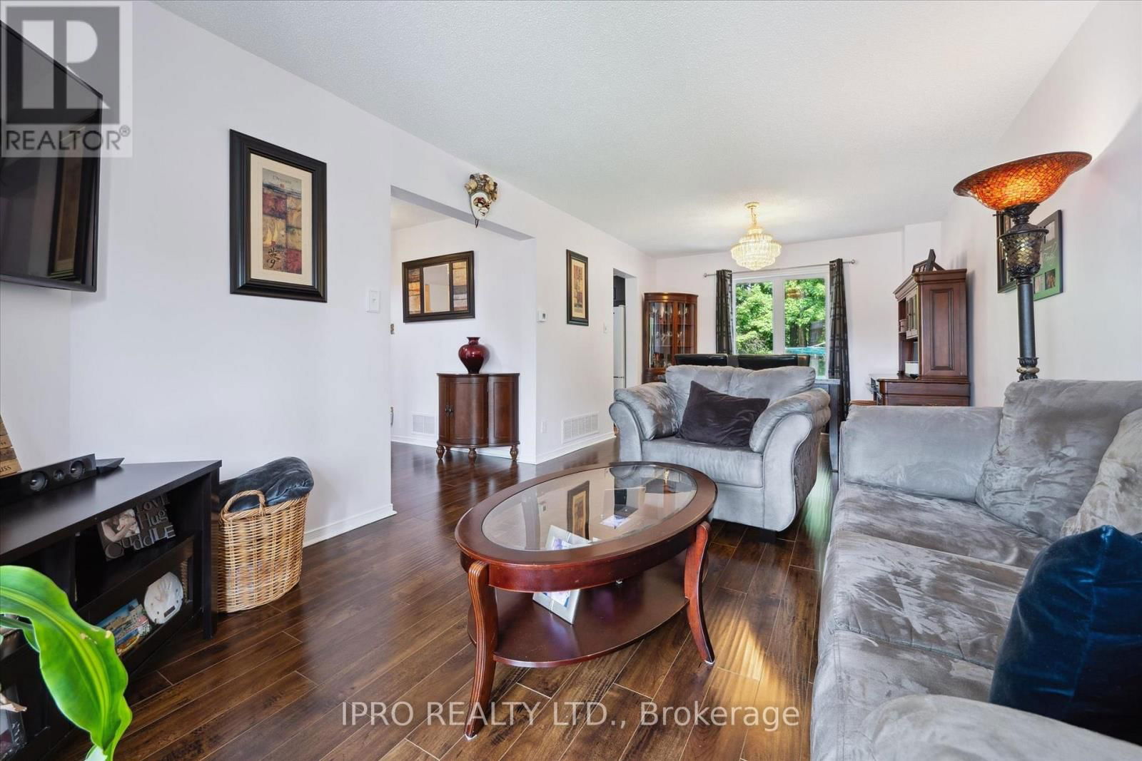 190 LISA MARIE DRIVE Image 9