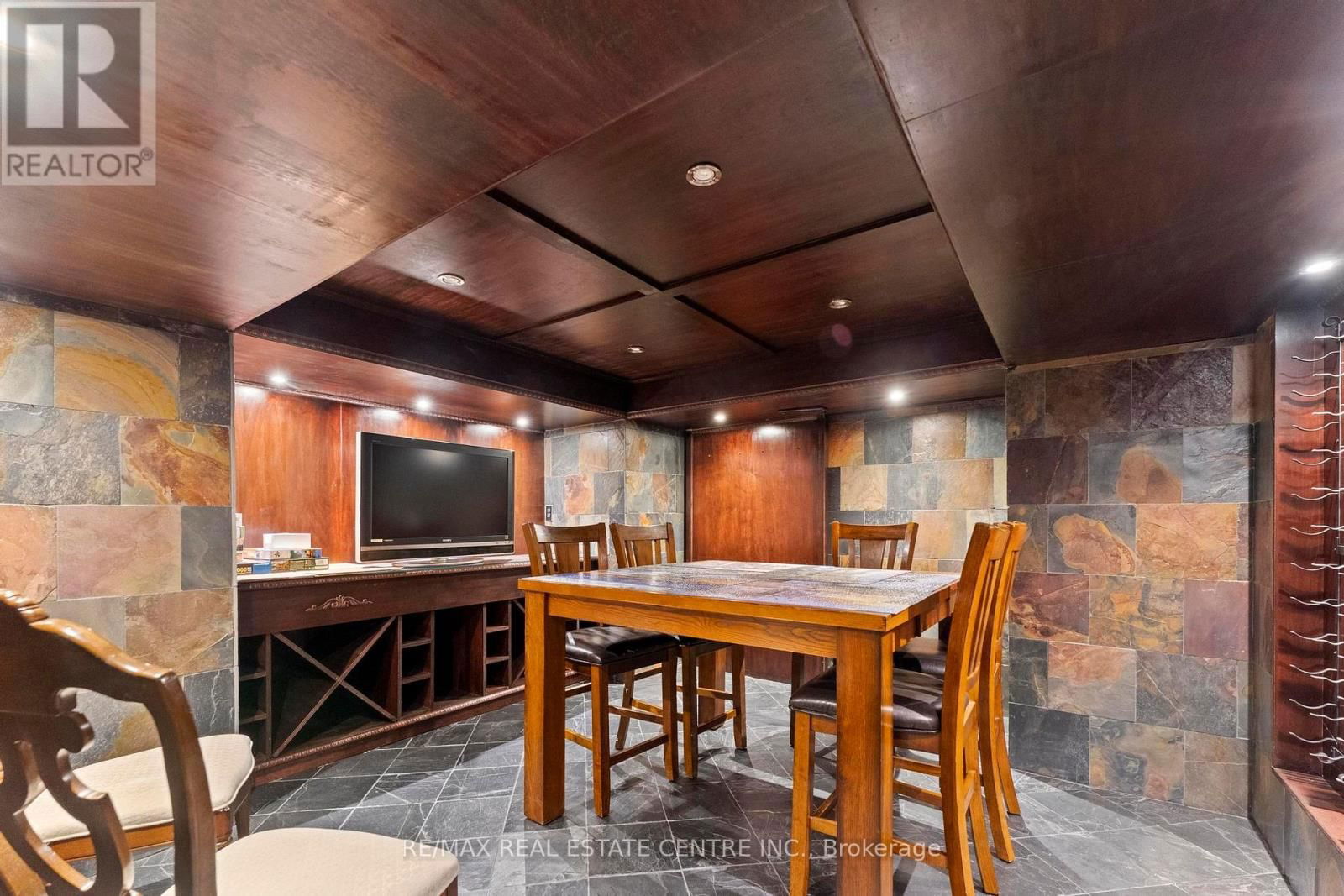2454 SPRINGFOREST DRIVE Image 43
