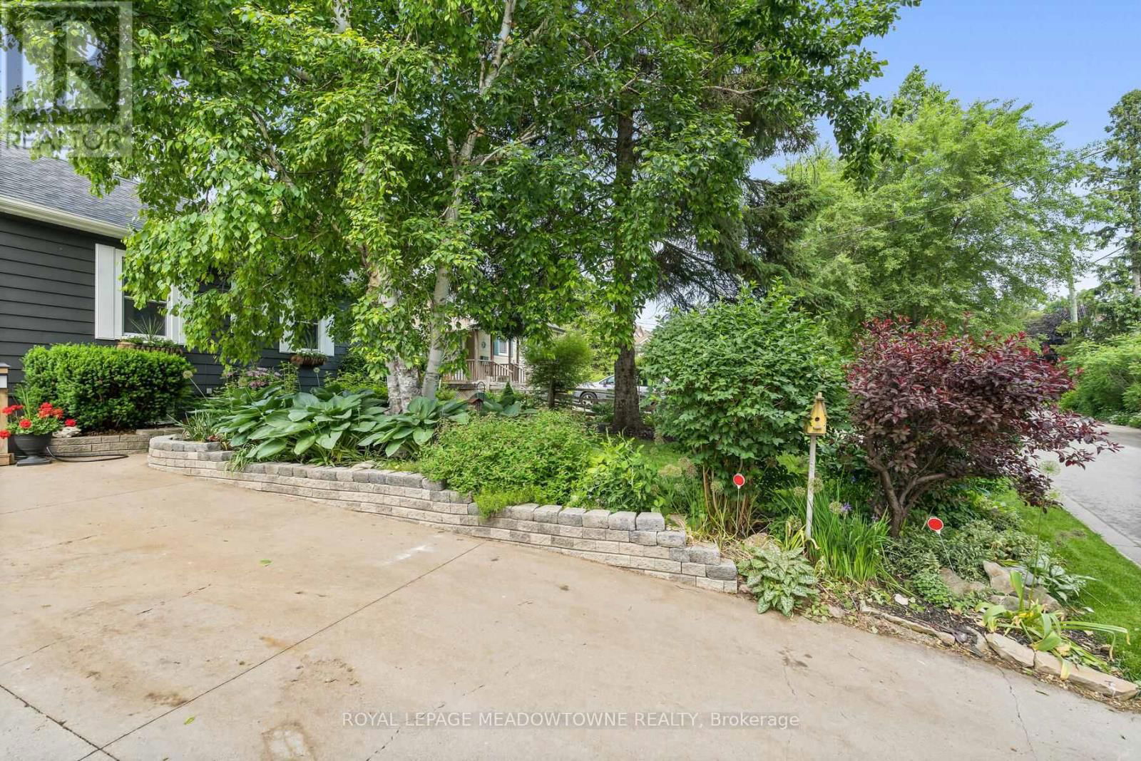 10 RIVERVIEW CRESCENT Image 5