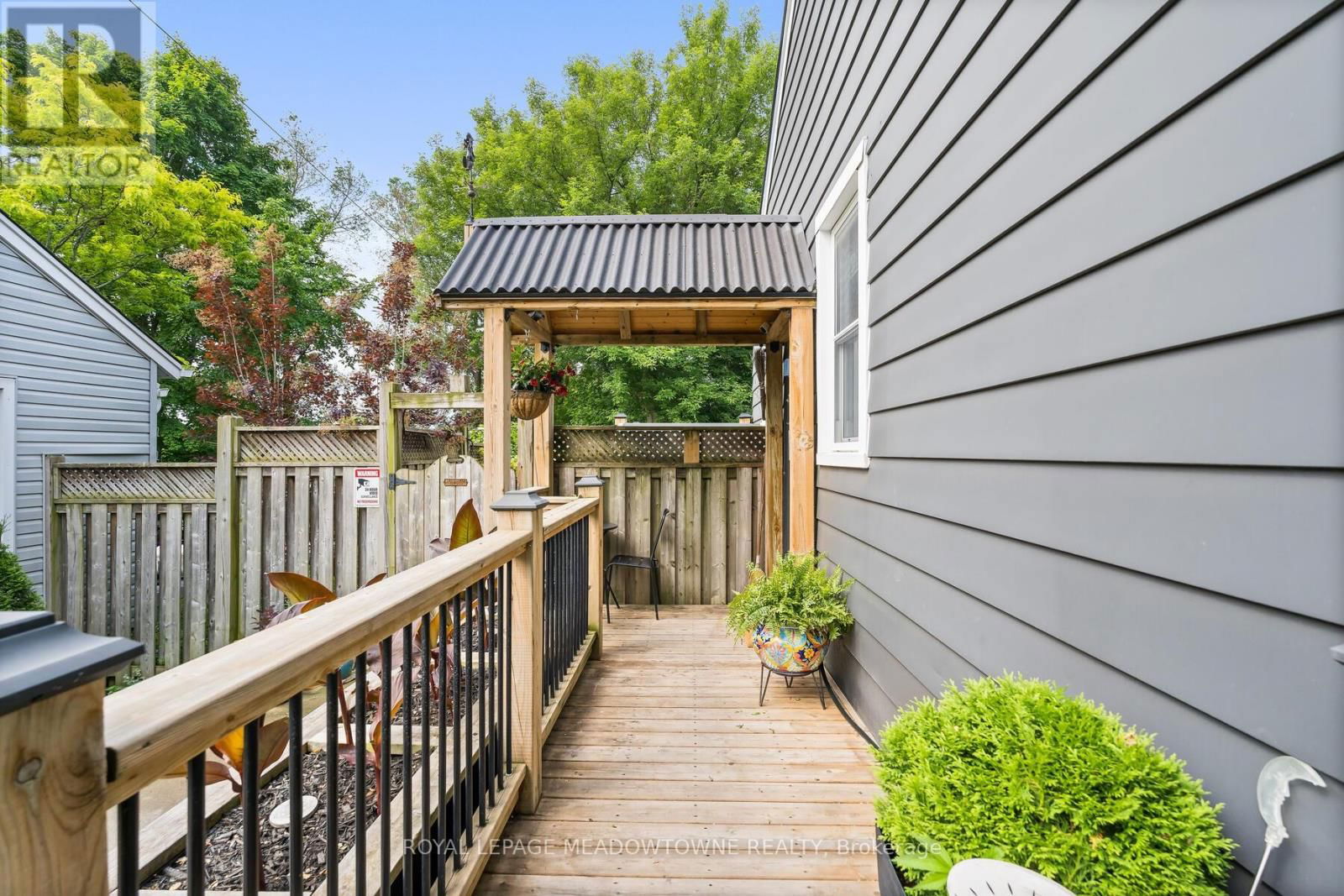 10 RIVERVIEW CRESCENT Image 7