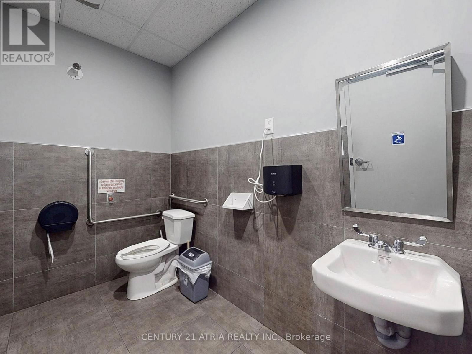4 - 2460 NEYAGAWA BOULEVARD Image 13
