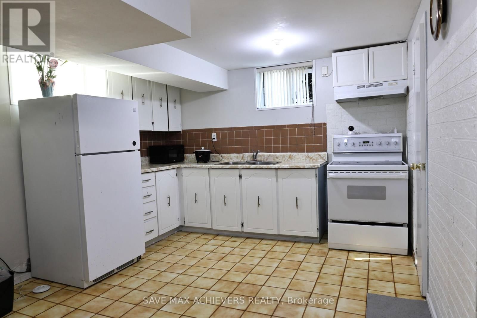3286 MARLENE COURT Image 33