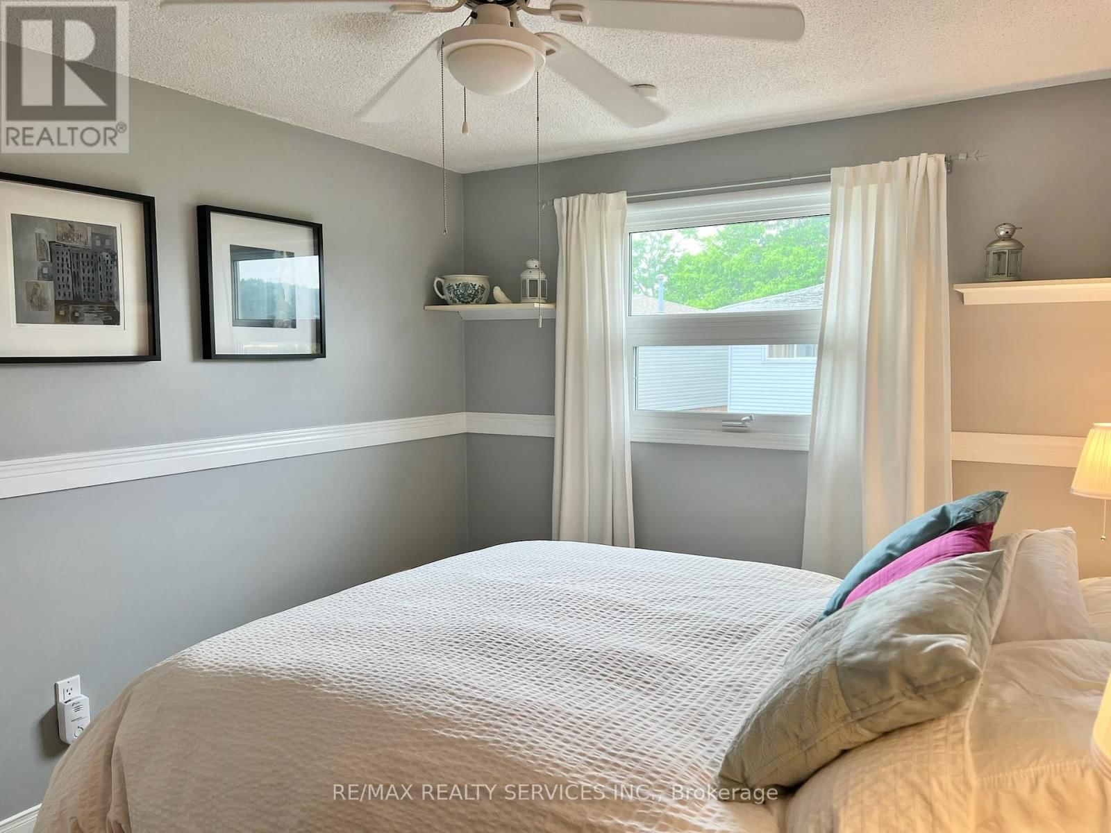 3 OLEANDER CRESCENT Image 29