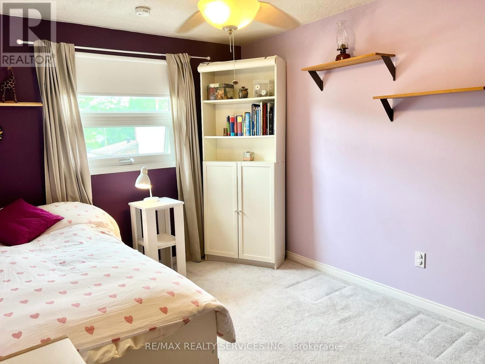 3 OLEANDER CRESCENT Image 31