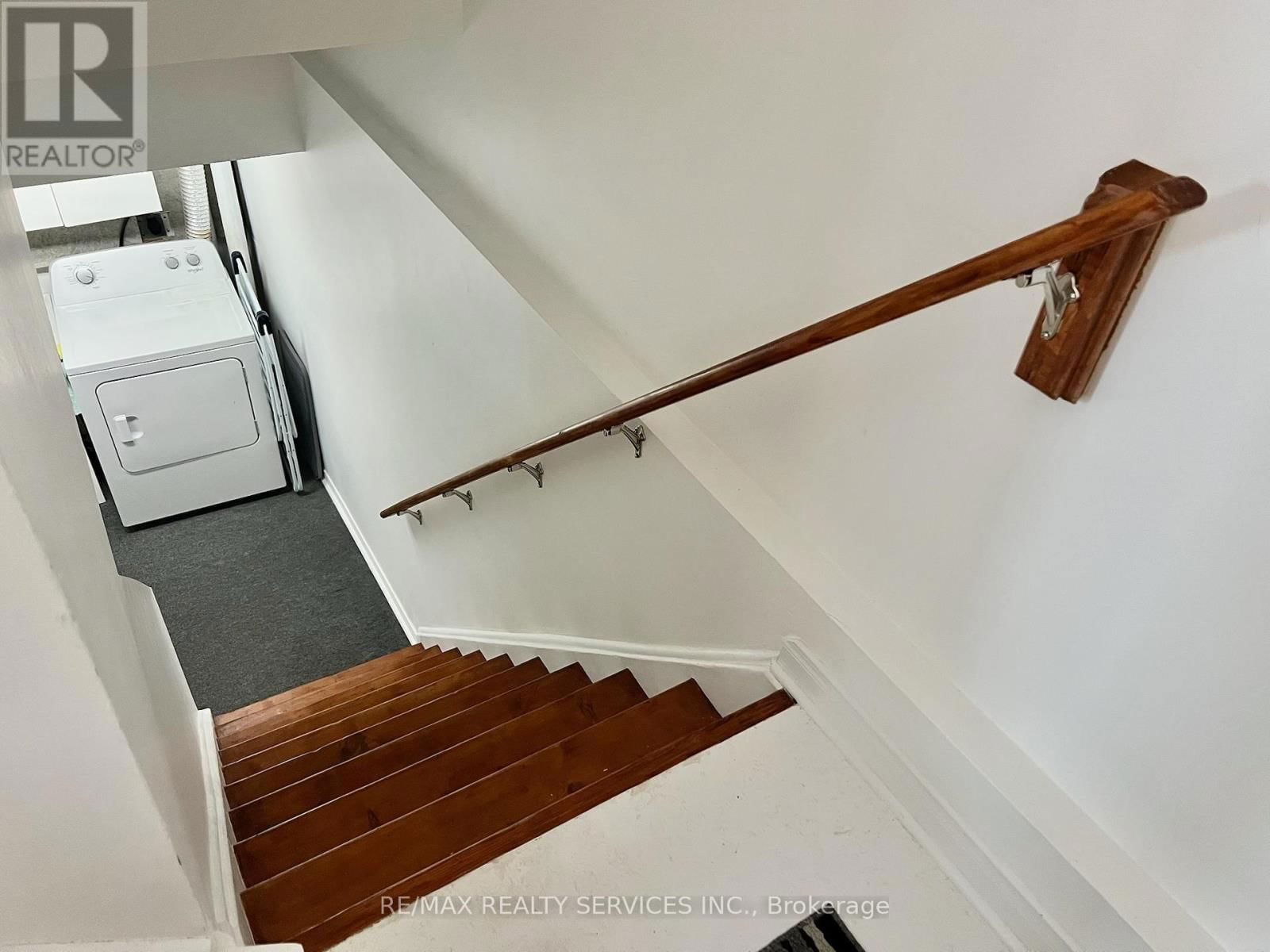 3 OLEANDER CRESCENT Image 33