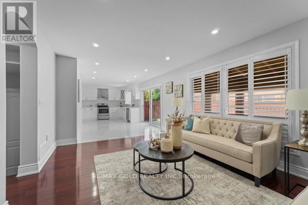 16 UPSHALL DRIVE Image 10