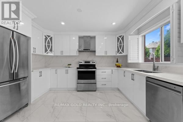 16 UPSHALL DRIVE Image 12