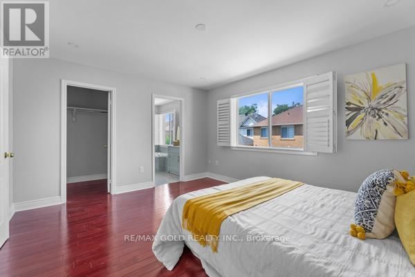 16 UPSHALL DRIVE Image 19