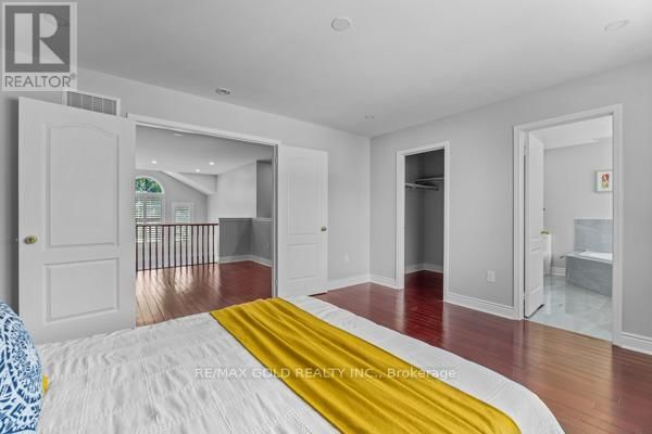 16 UPSHALL DRIVE Image 22