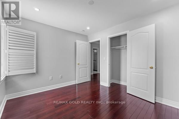 16 UPSHALL DRIVE Image 23