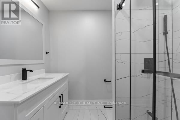 16 UPSHALL DRIVE Image 25