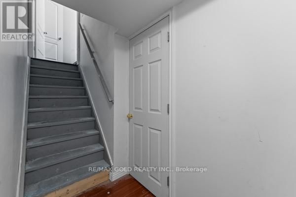 16 UPSHALL DRIVE Image 27