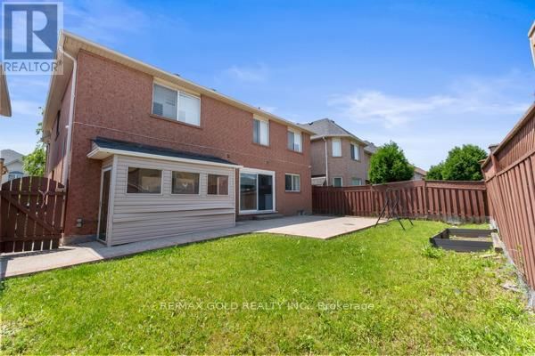 16 UPSHALL DRIVE Image 30