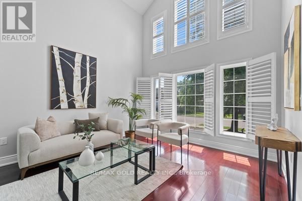 16 UPSHALL DRIVE Image 6