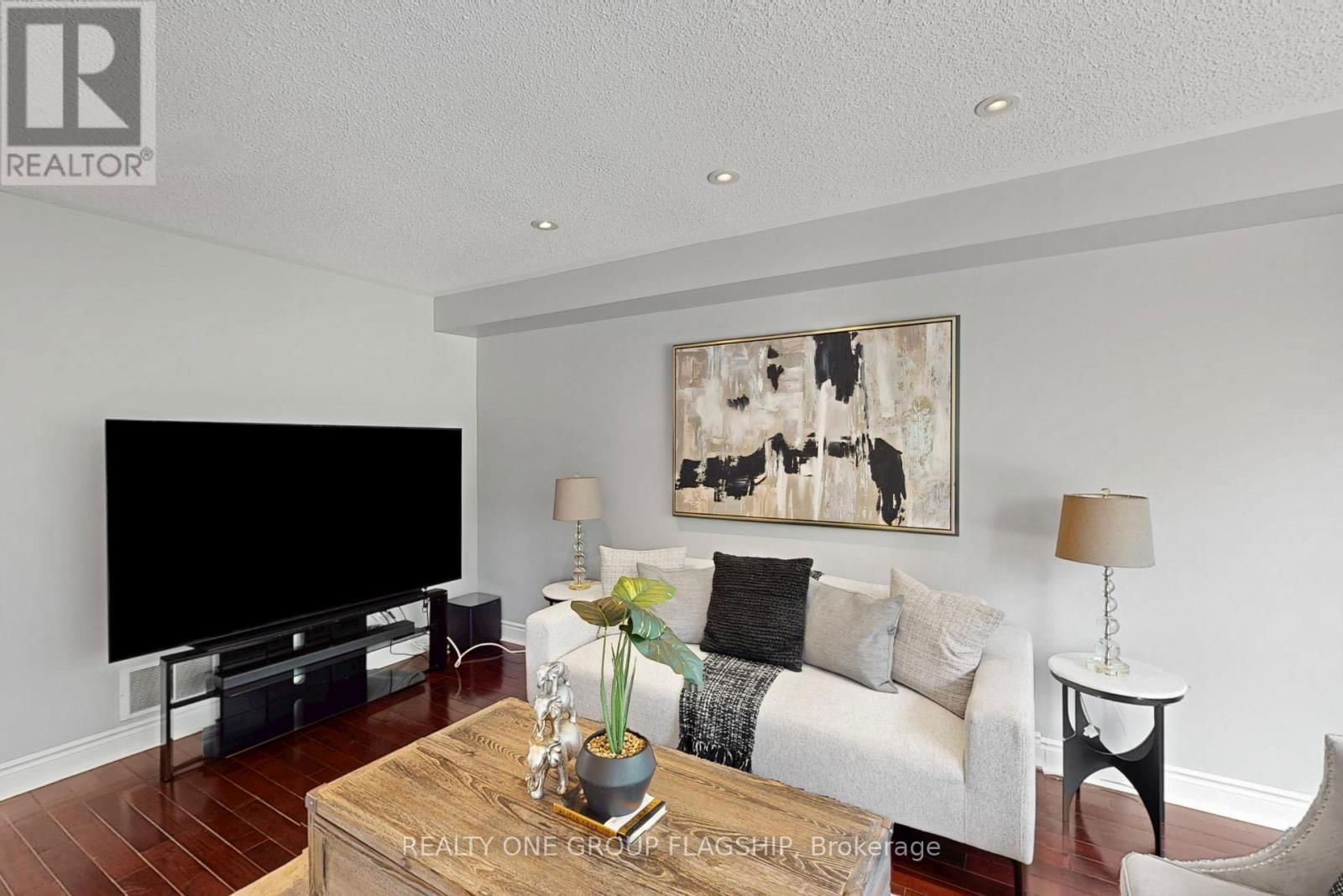 42 MONACO COURT Image 14