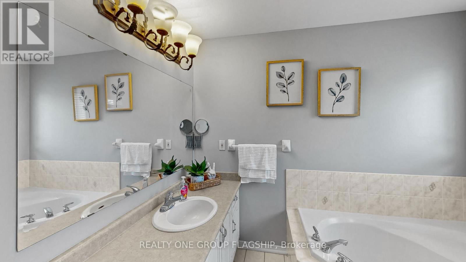 42 MONACO COURT Image 24