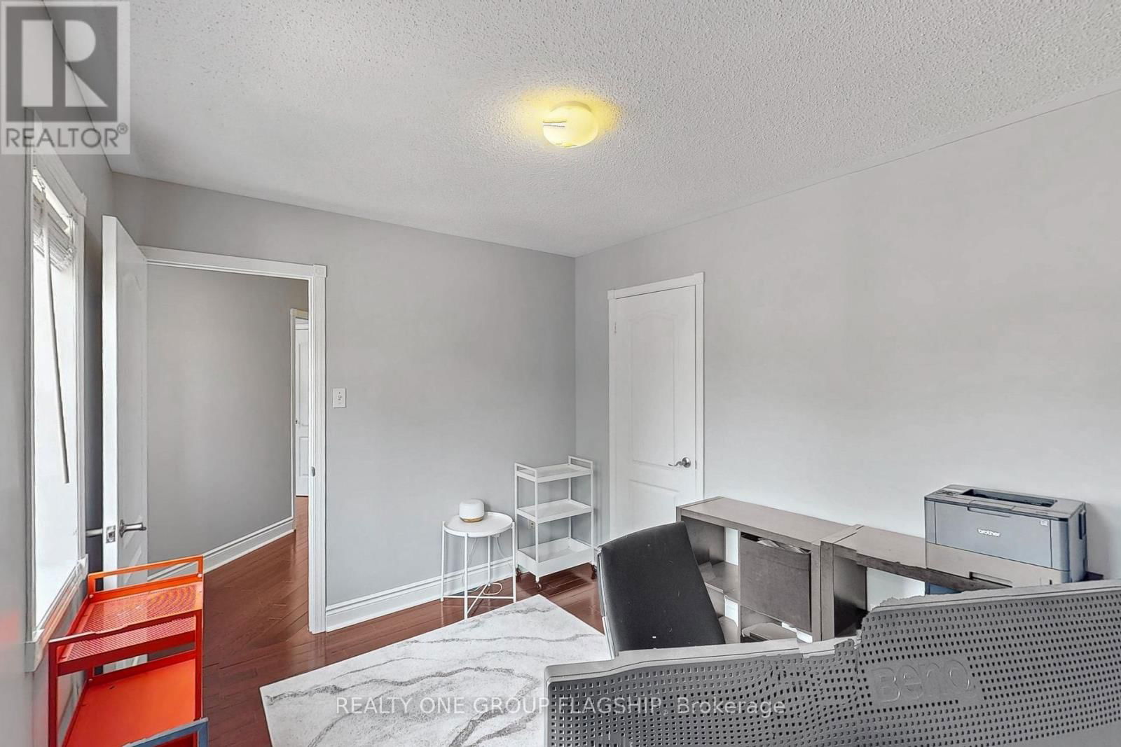 42 MONACO COURT Image 34