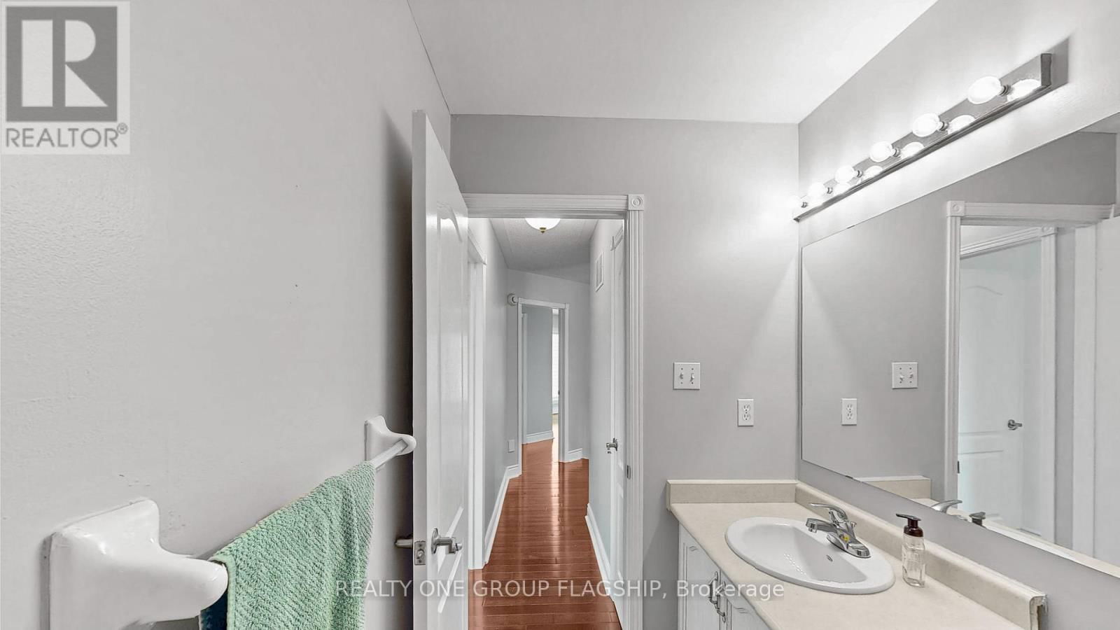 42 MONACO COURT Image 36