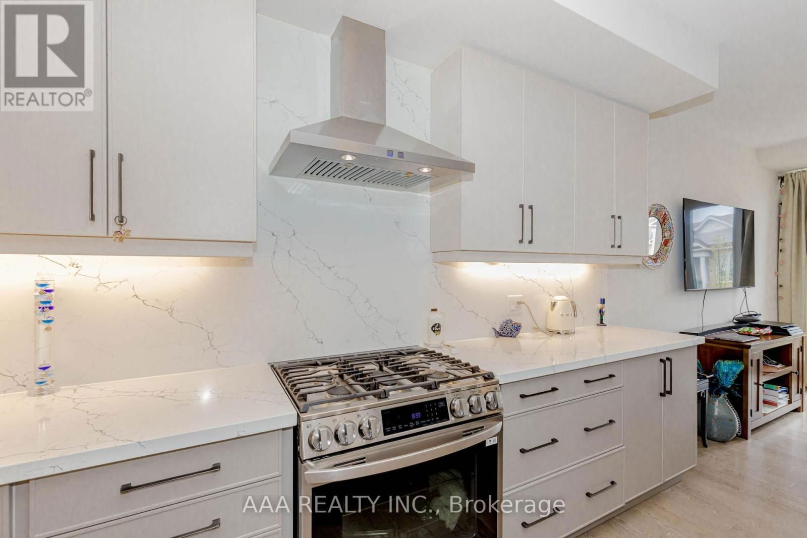 24 - 2273 TURNBERRY ROAD Image 10