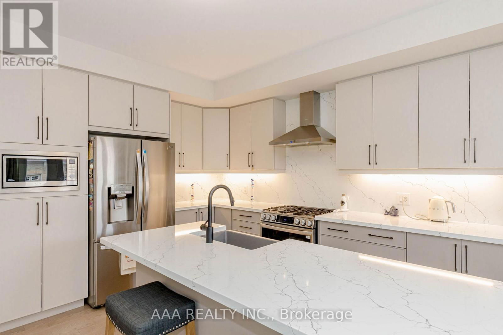 24 - 2273 TURNBERRY ROAD Image 9