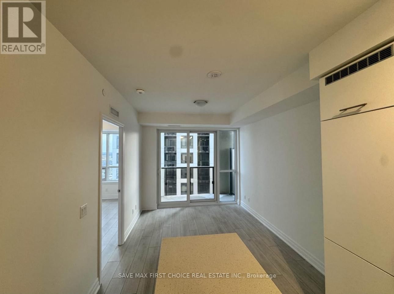 2809 - 30 ELM DRIVE Image 5