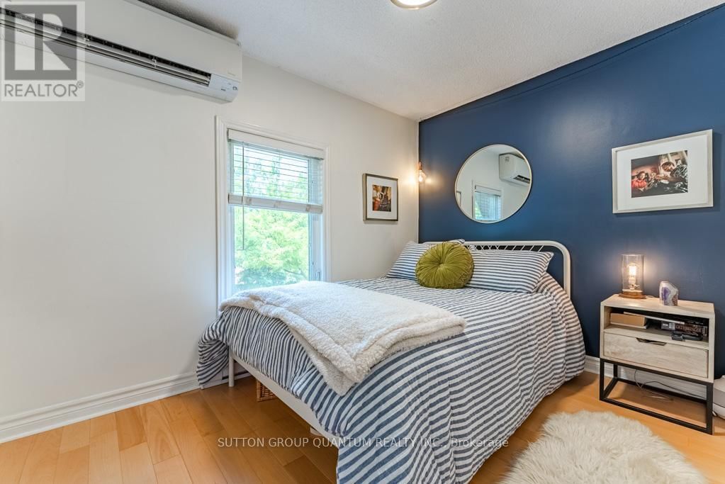 72 NORMANDY PLACE Image 15