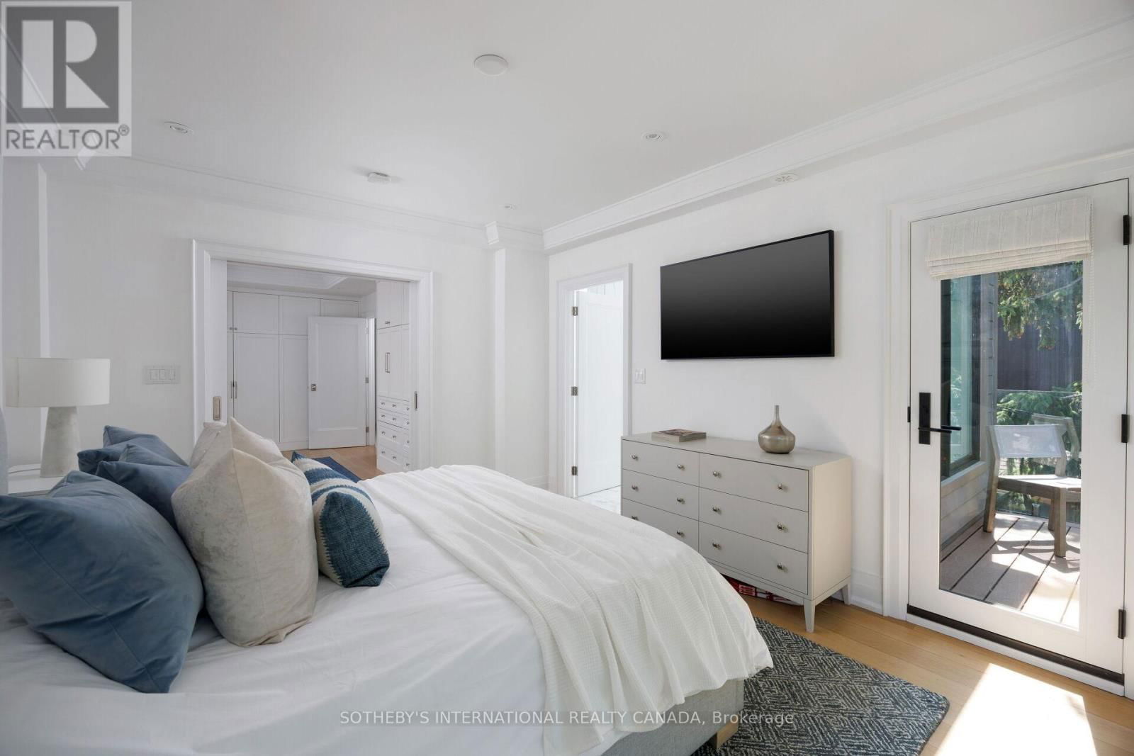 12 HEWITT AVENUE Image 15