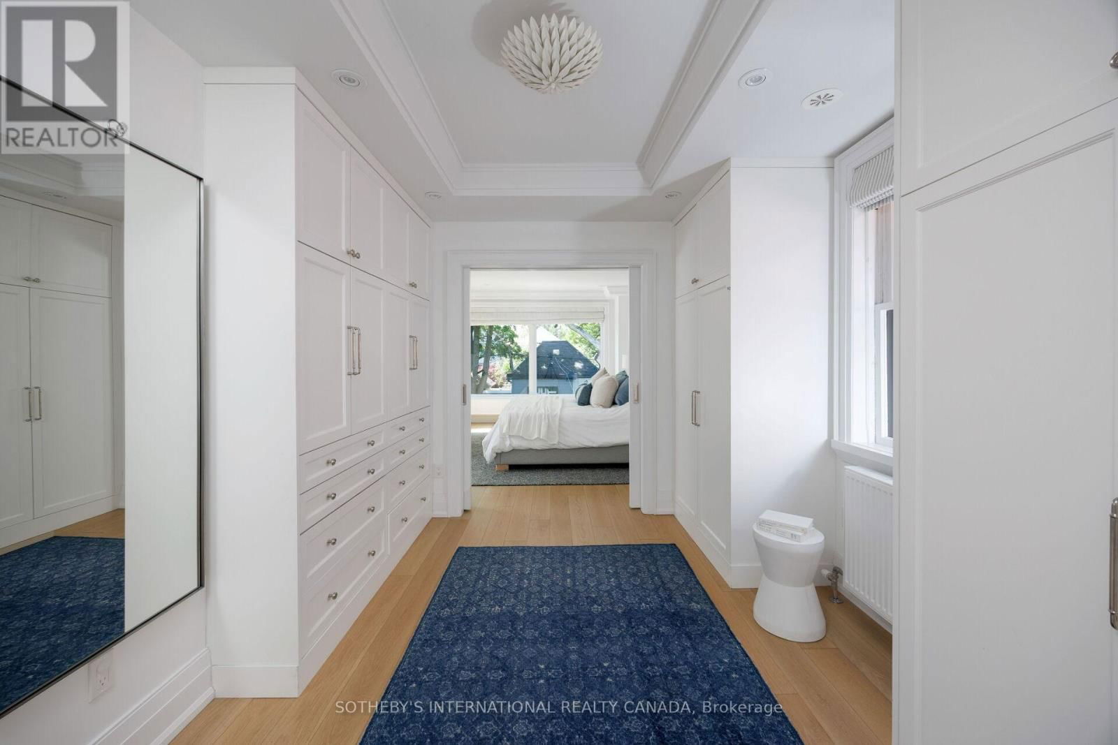 12 HEWITT AVENUE Image 19