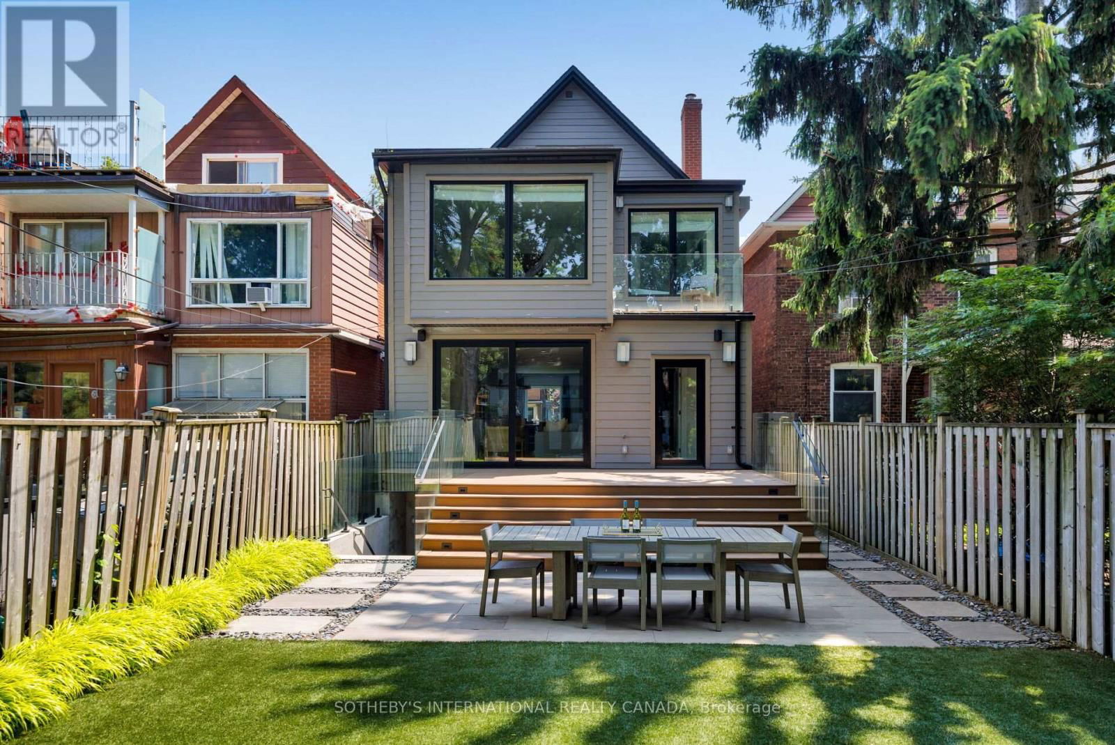 12 HEWITT AVENUE Image 49