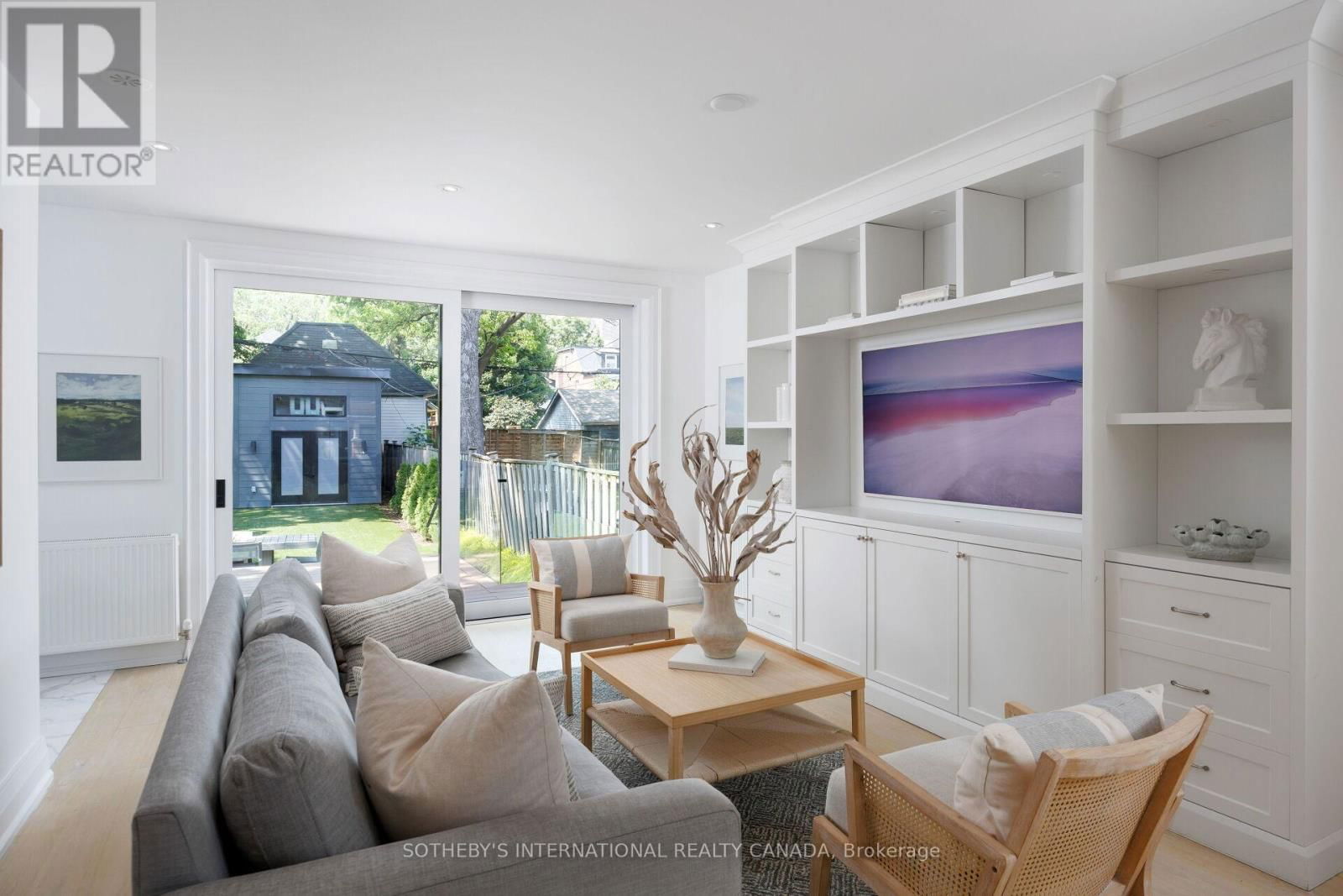 12 HEWITT AVENUE Image 9