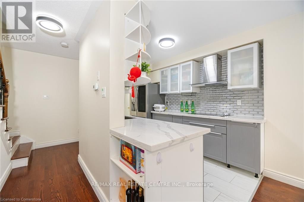 62 - 5255 GUILDWOOD WAY Image 7