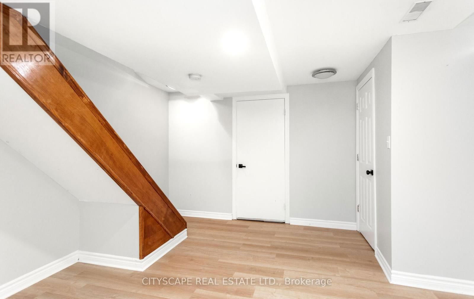 222 ANDREWS TRAIL WEST Image 38
