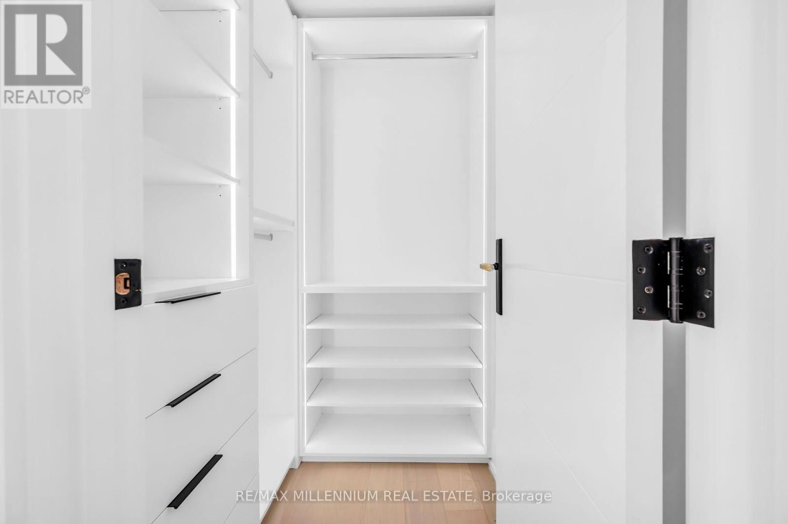 2893 FOLKWAY DRIVE Image 37
