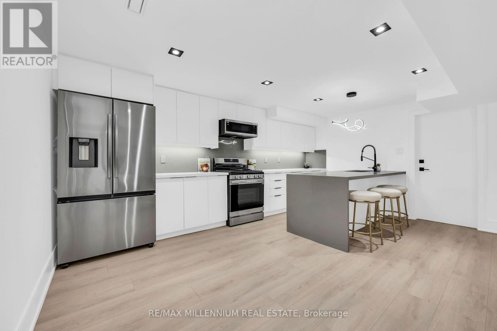 2893 FOLKWAY DRIVE Image 41