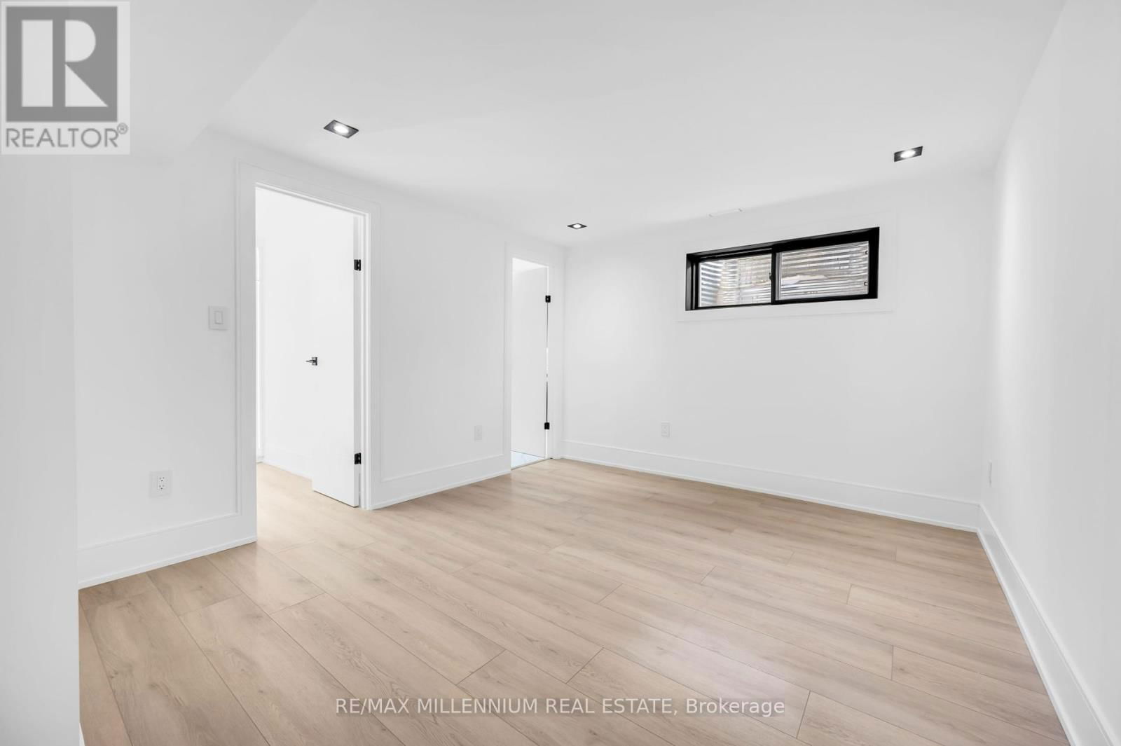 2893 FOLKWAY DRIVE Image 44