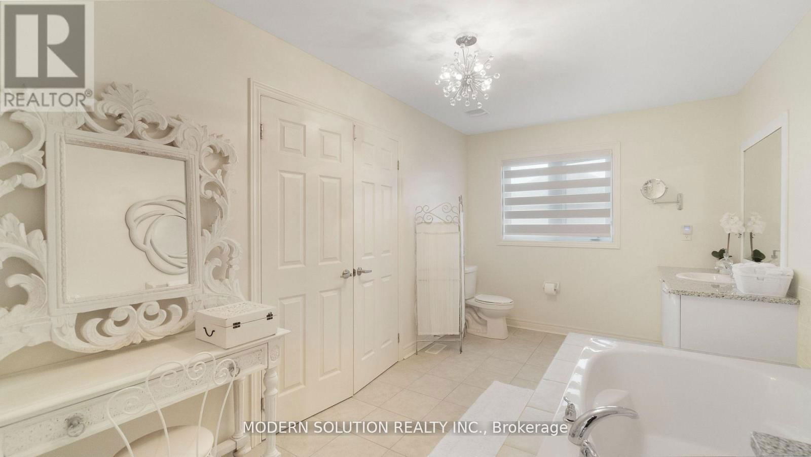 552 BESSBOROUGH DRIVE Image 20