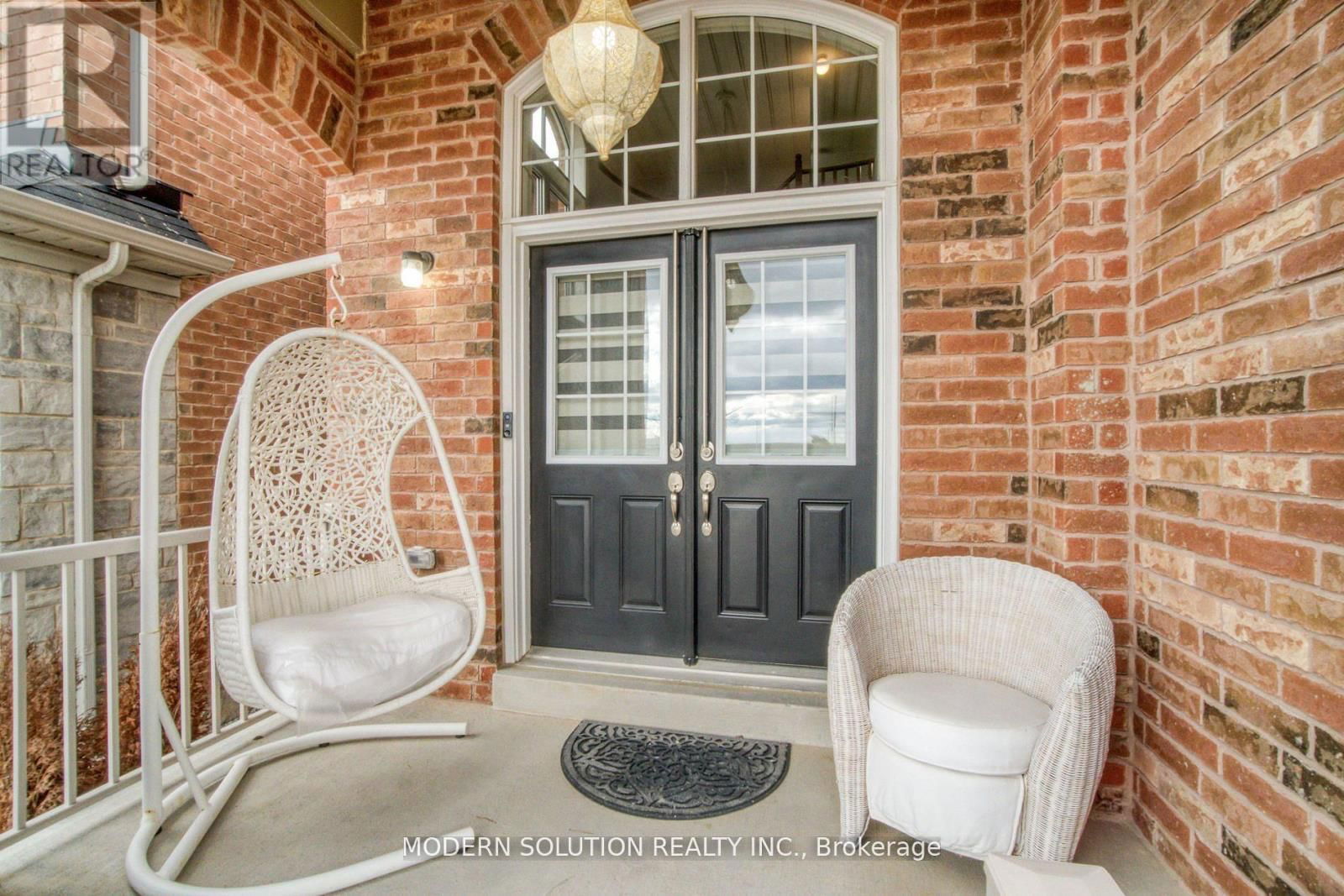 552 BESSBOROUGH DRIVE Image 3