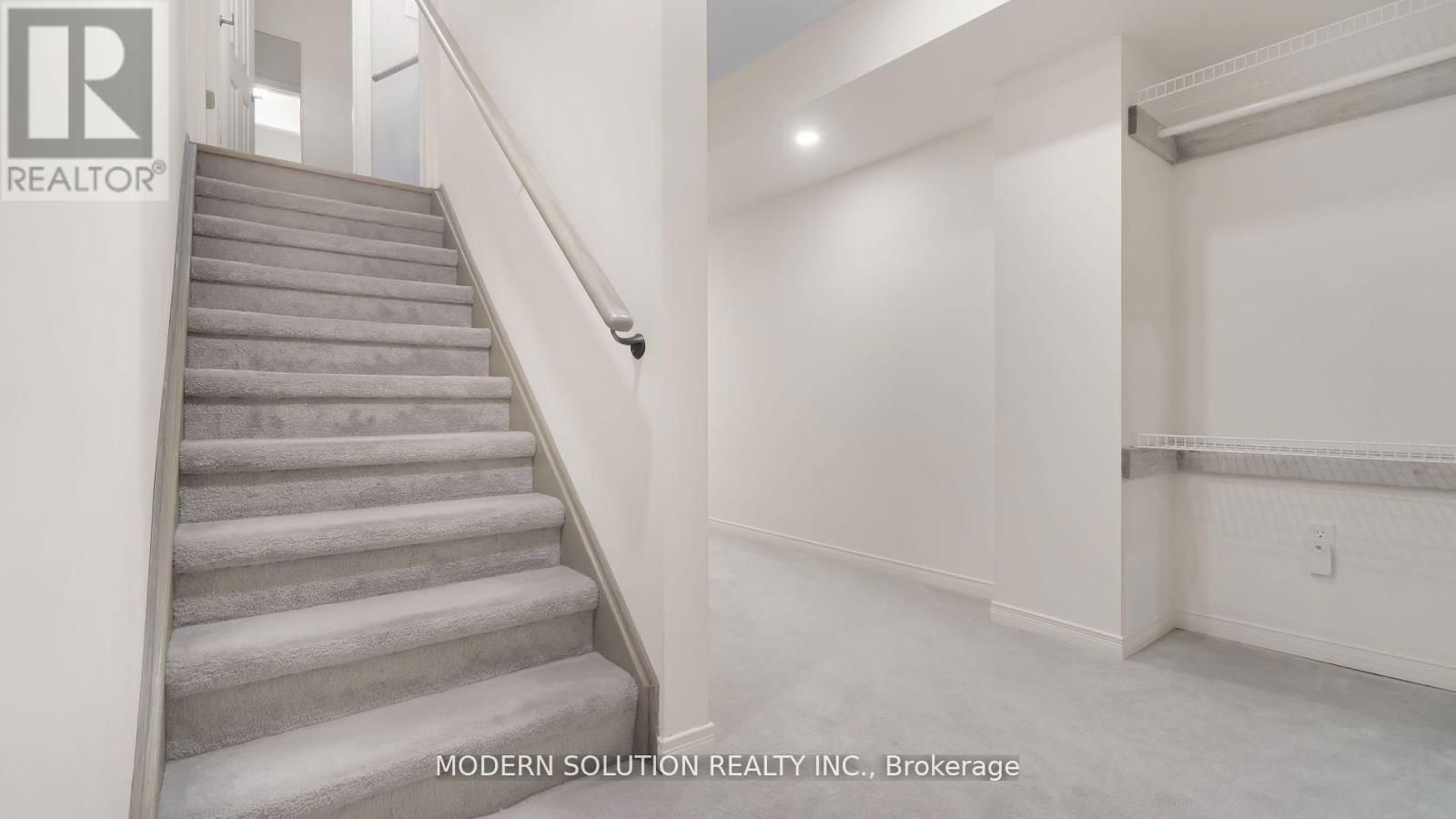 552 BESSBOROUGH DRIVE Image 32